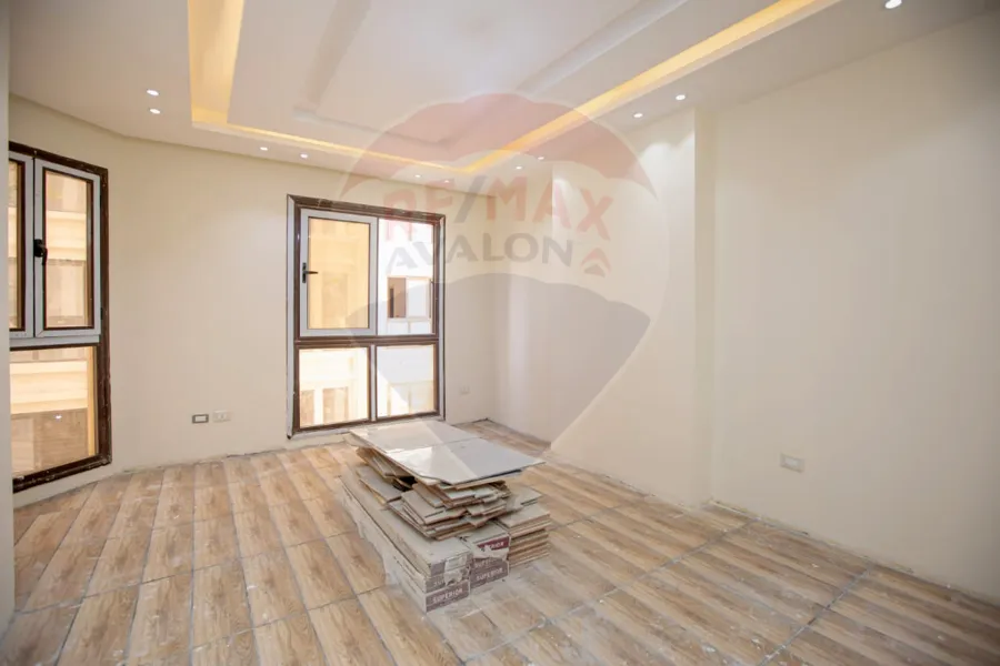 شقة للبيع 203 م سموحة (فالوري أنطونيادس)