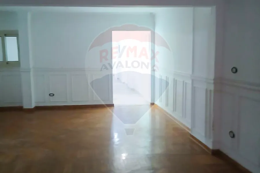 شقة للبيع 200م رشدي (ش أبو قير)