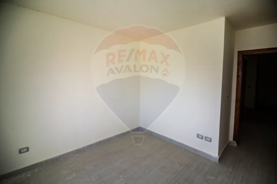 شقة دوبلكس للبيع (سيدي كرير - ش السنترال) 135 م