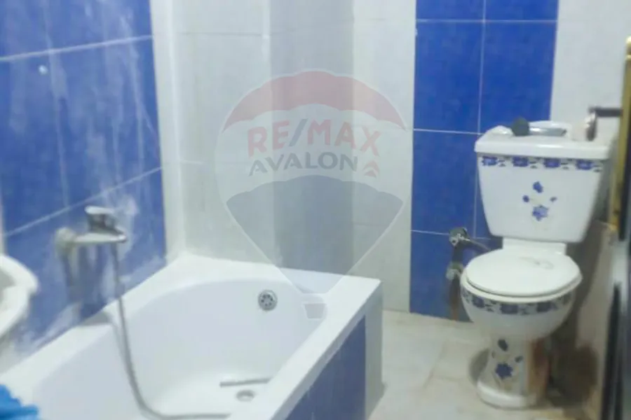 شقة للبيع 90 م جناكليس (امام مدرسة الامريكان)