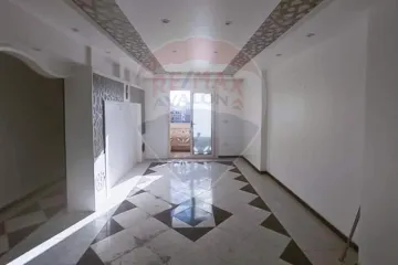 شقة للبيع 90 م محرم بك (مدينة الشباب)