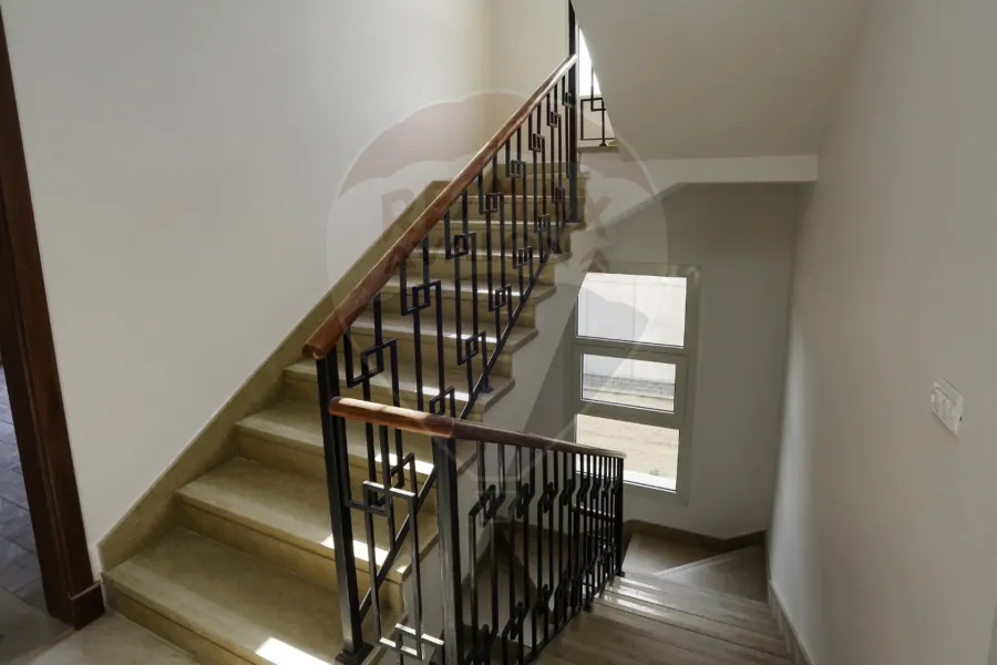 Twin villa for sale 237 m Smouha (Marouj)