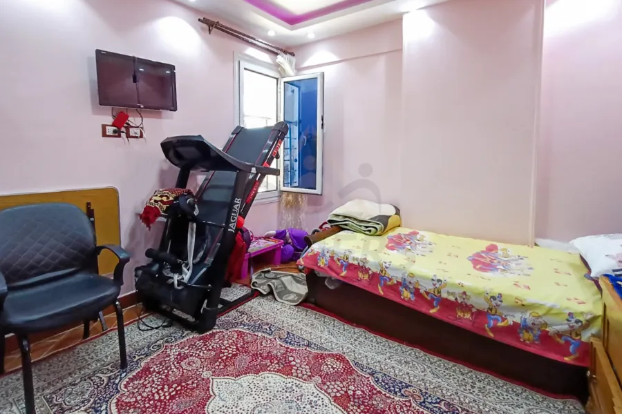 شقة للبيع 160 م رشدي (ش ابراهيم حلمي)