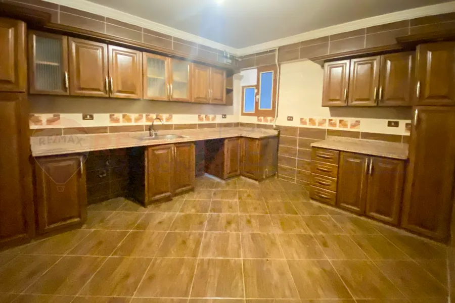 Apartment for sale 255 m Kafr Abdo (branching from Sakina Bint Al Hussein St)