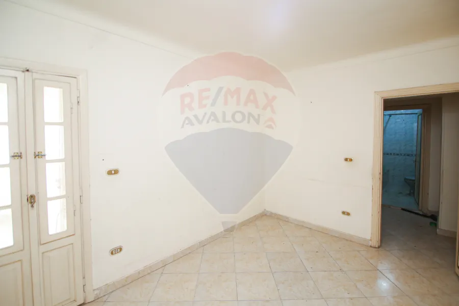 شقة للبيع 150 م ميامي (بين ش العيسوي و خالد بن الوليد)