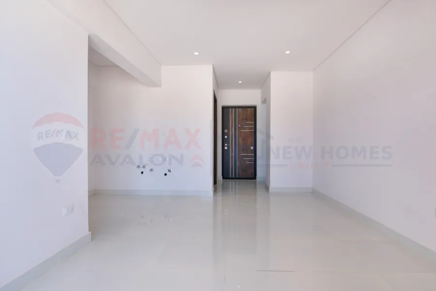 Ground chalet with garden for sale (Sea View - Ras El Hekma) 80 m