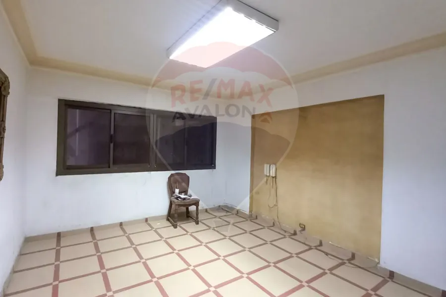 شقة للبيع 85 م ميامي (خطوات من البحر)