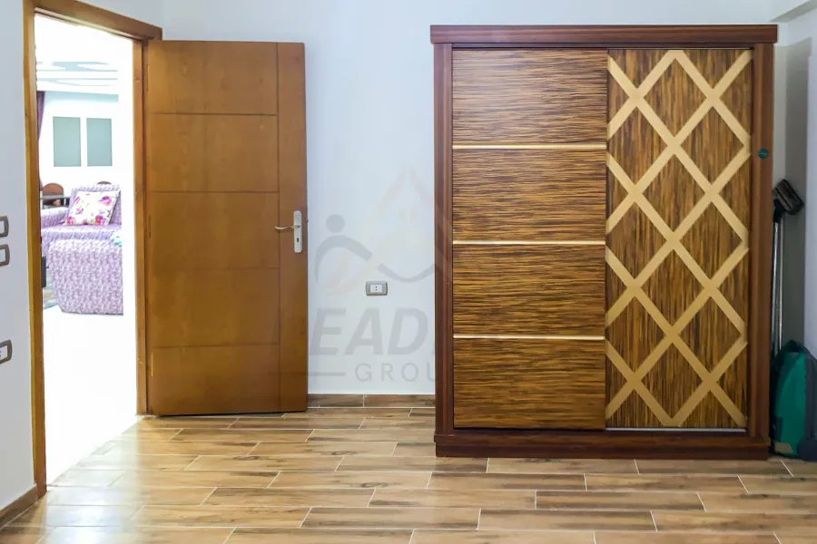 شقة للايجار المفروش 220 م سموحه (ش فوزي معاذ)