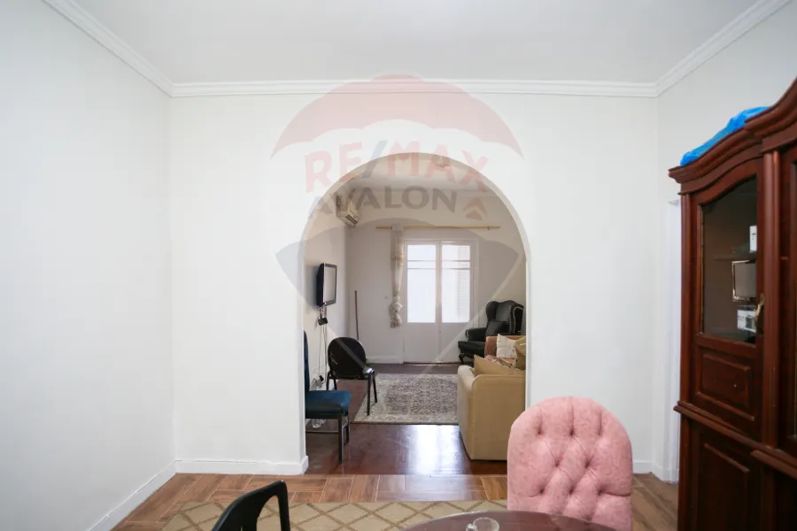 شقة للايجار المفروش 150 م كامب شيزار (ش المكتبات بجوار كلية الهندسة)