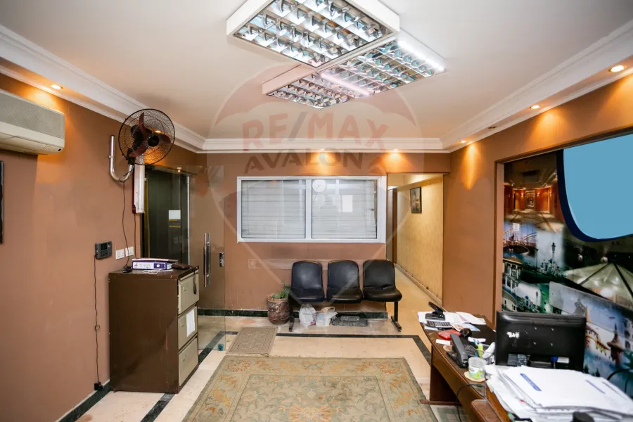 شقة إداري للبيع 177 م لوران (ش عبد السلام عارف)