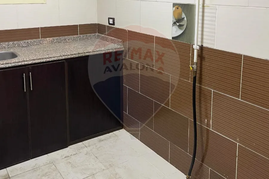 Apartment for sale 120 m Zizinia (second number from Abu Qir St)