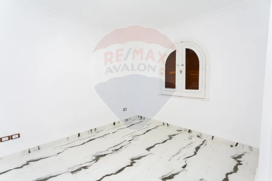 فيلا ستاند الون للبيع (قرطاج) 235 م