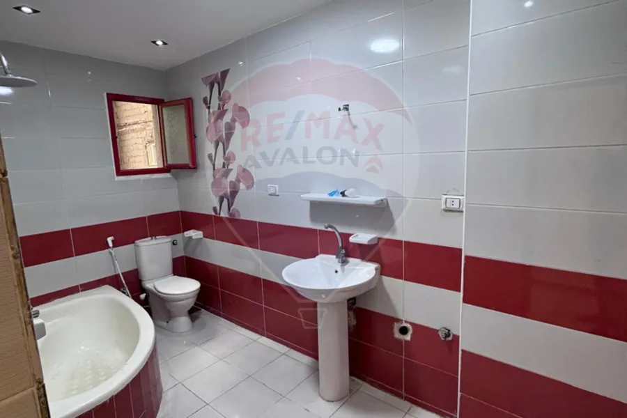 شقه للبيع  160 م ميامى (خطوات من البحر)