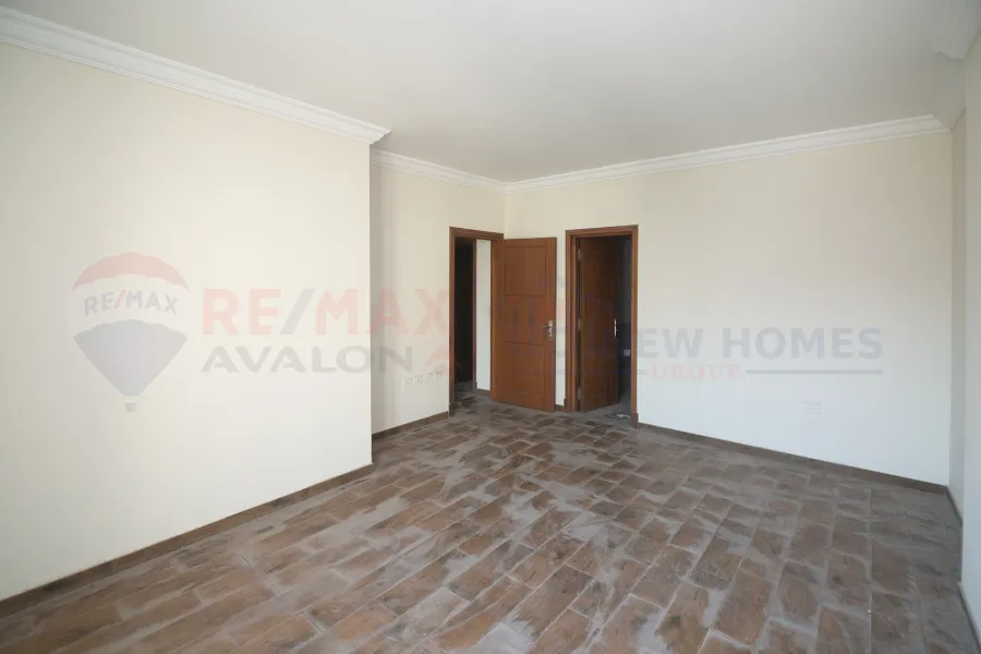 Apartment for sale 250 m Louran (Ibrahim Nasr St.)