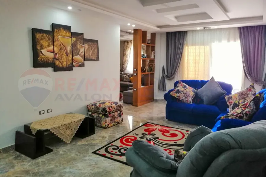 شقة للبيع 175 م رشدي (ش ابو قير)