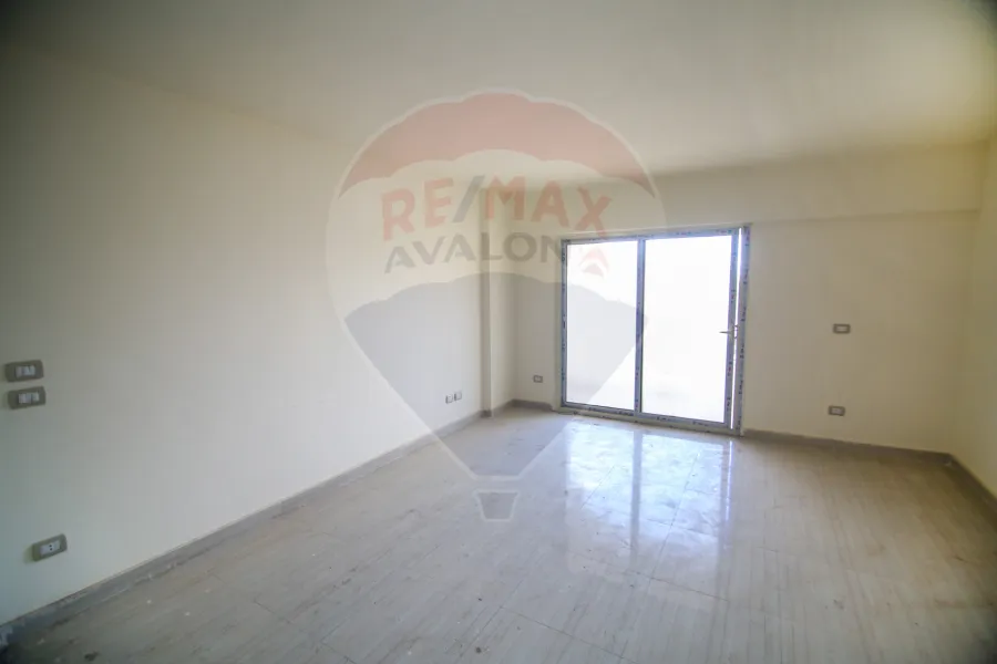 شقة دوبلكس للبيع (سيدي كرير - ش السنترال) 135 م