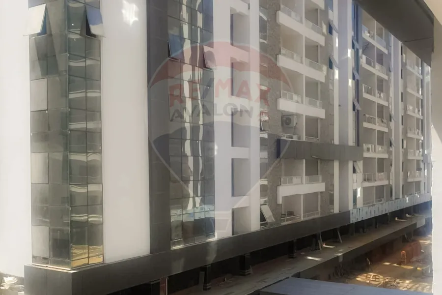 شقة للبيع 139 م سموحة (جراند فيو)