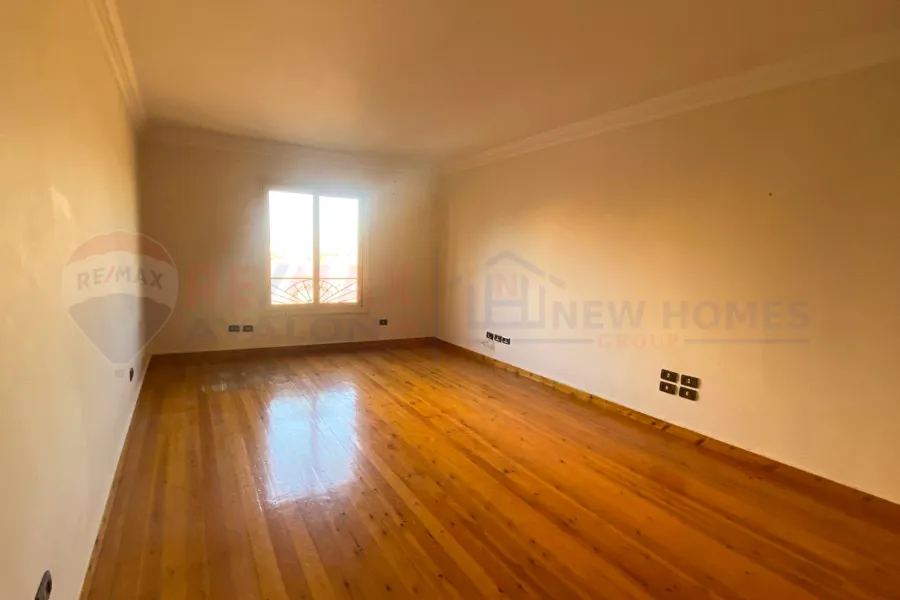 Apartment for sale 255 m Kafr Abdo (branching from Sakina Bint Al Hussein St)