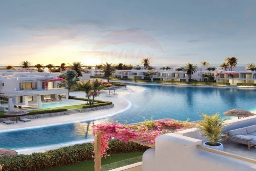 شاليه ارضي للبيع (بيانكي -ايليوس ) 160 م + 80 m جاردن