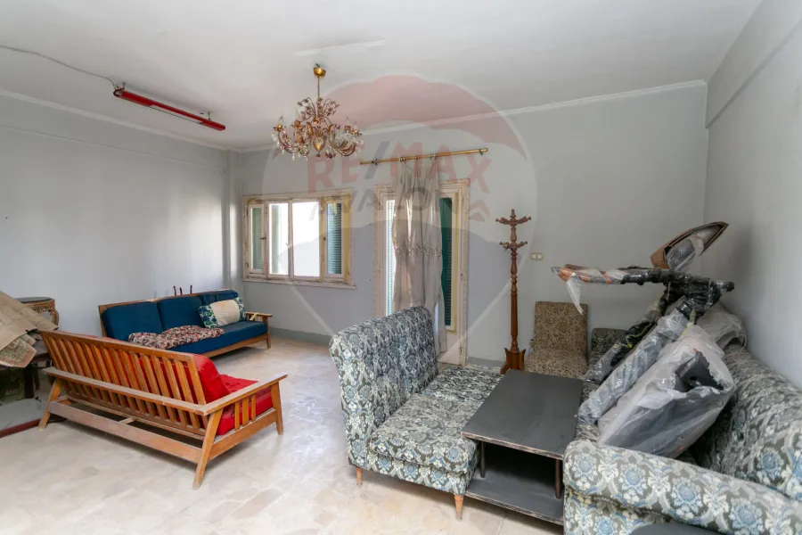 شقة للبيع 300 م سموحة (حي الفيلات)