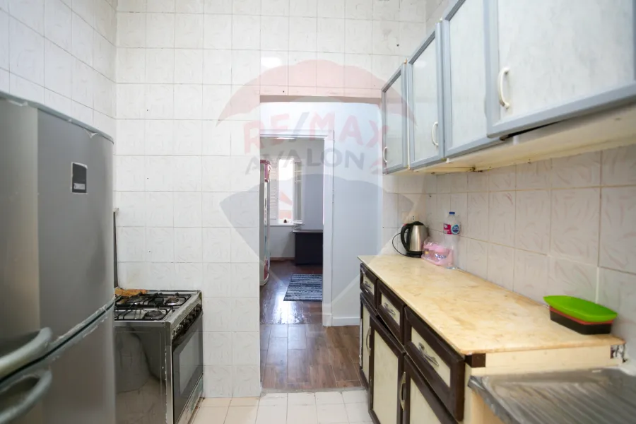 شقة للايجار المفروش 150 م كامب شيزار (ش المكتبات بجوار كلية الهندسة)