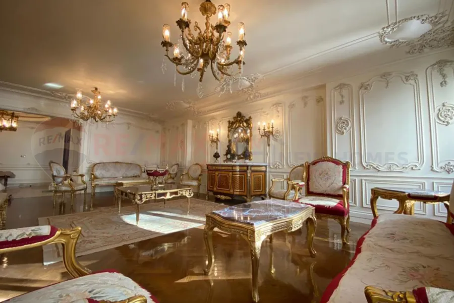 شقة للبيع 365 م سموحة ( متفرع من ش فوزي معاذ - عمارة براند )