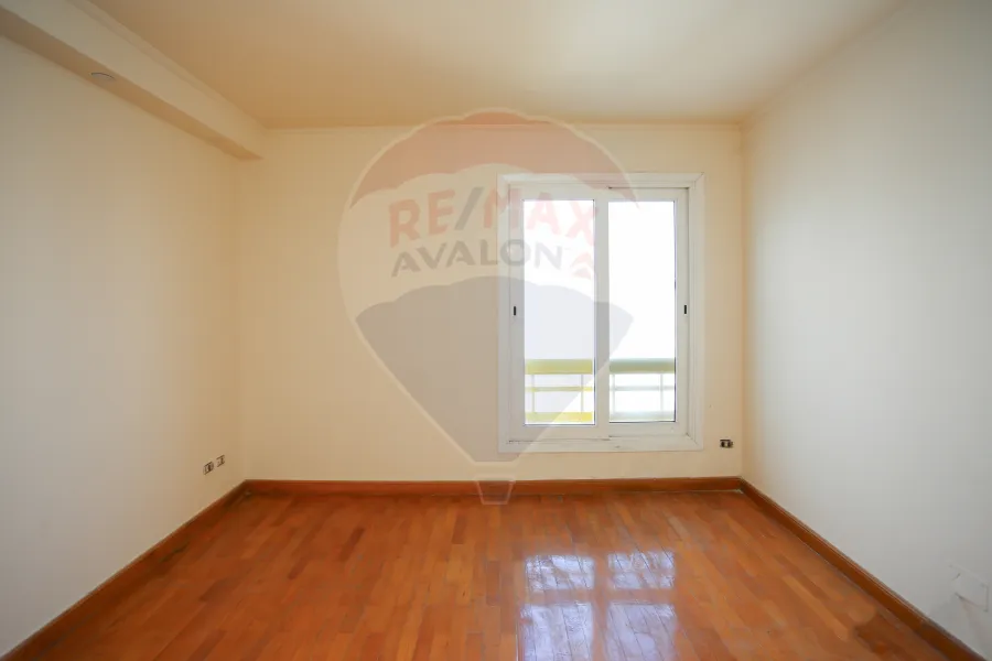 Apartment for sale 335 m Zezinia (directly on the sea)