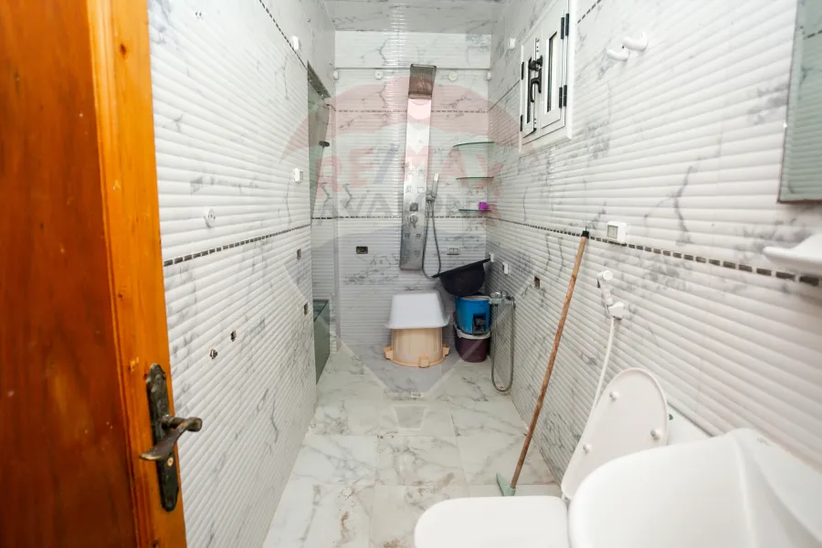 فيلا دوبلكس للبيع (عايدة) 400 م