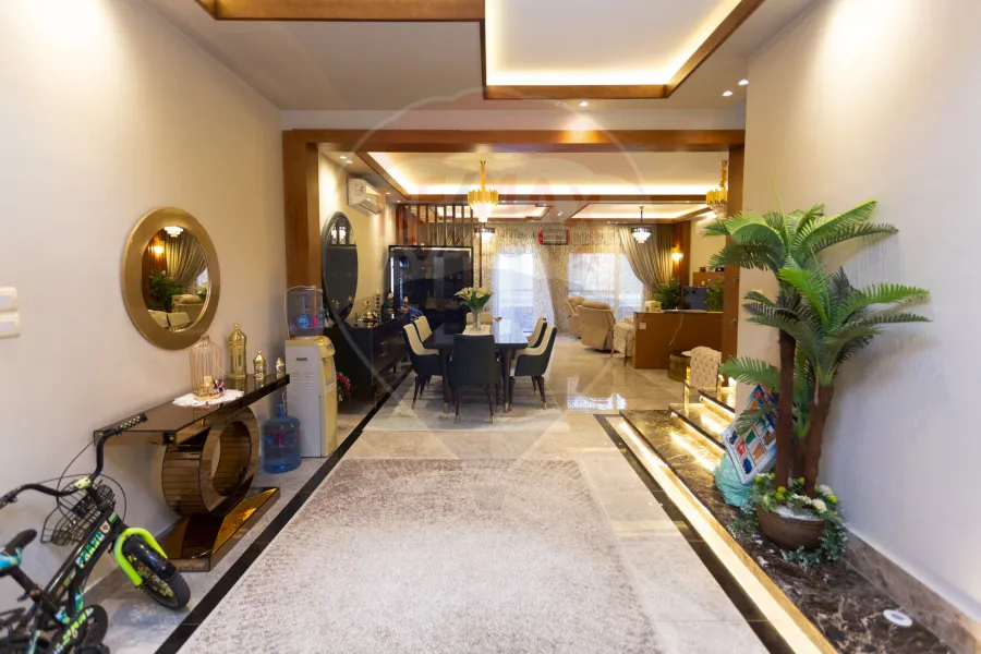 Furnished twin house for annual rent, 350 m², King Mariout (Al Orouba Royal)