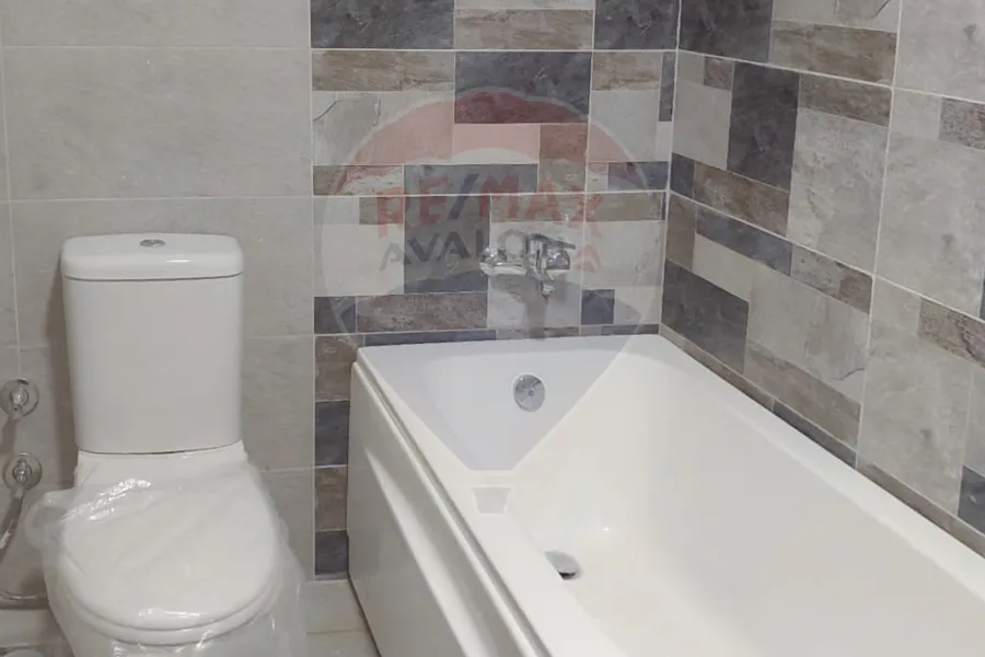 شقة للايجار 203 م سموحة (كومباوند فالورى النقل و الهندسة)