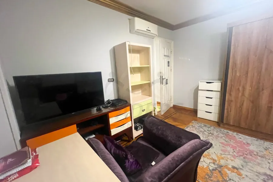 شقة للبيع 185 م رشدي (ش أبوقير - عمارة براند)