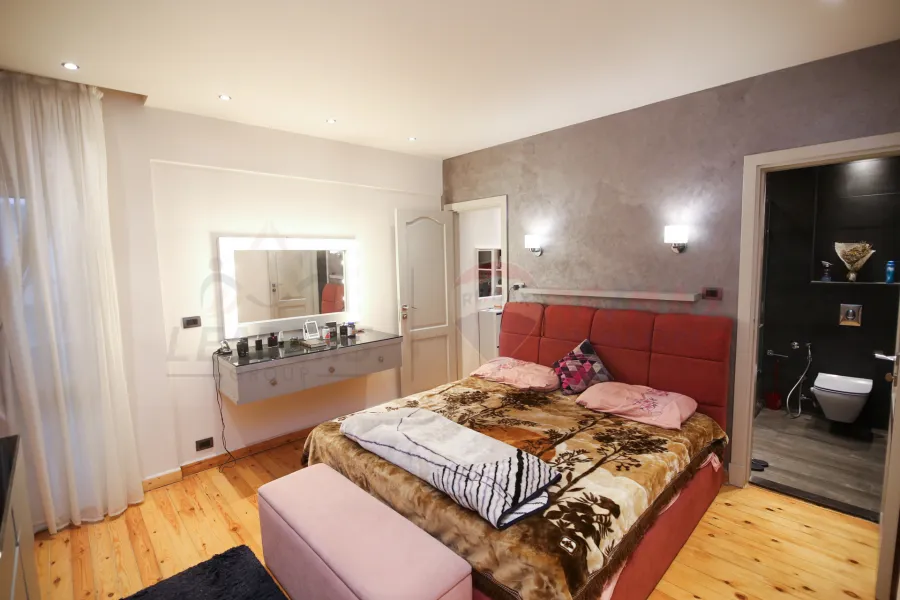 Apartment for sale 155 m Tharwat (Abdel Hamid El Deeb St.)