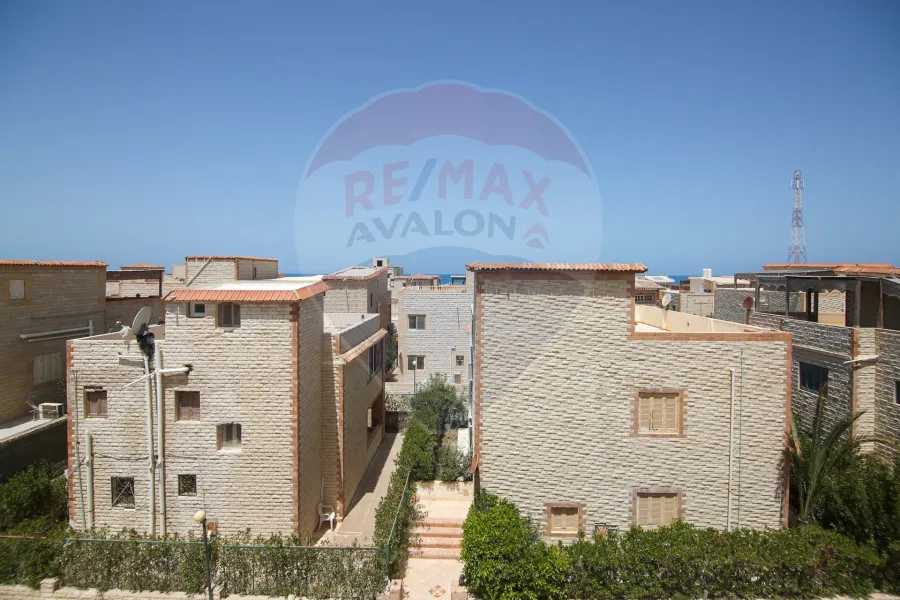 فيلا ستاند الون للبيع (حورس) 200 م