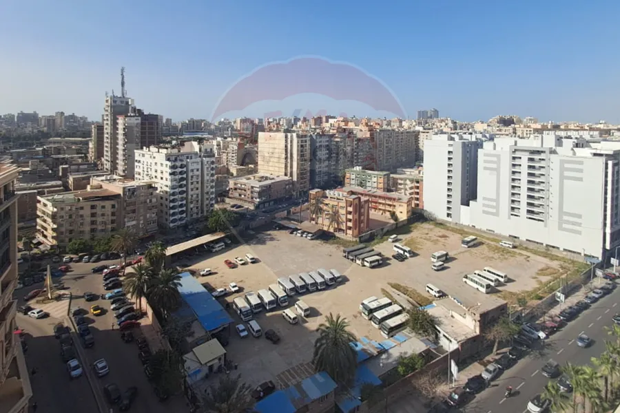 شقة للإيجار المفروش 200 م سموحة (ش فوزي معاذ