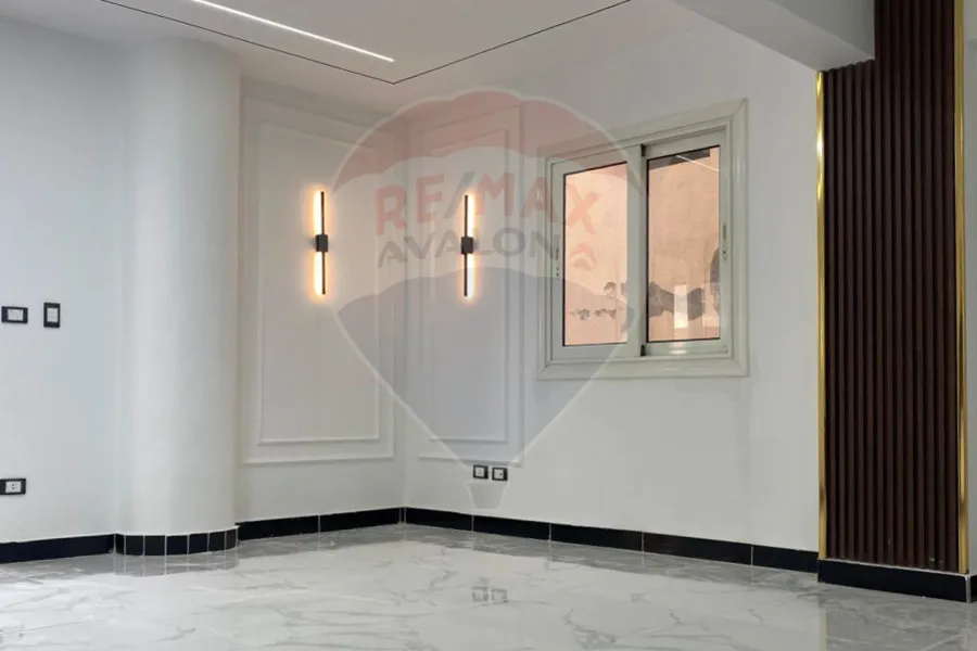 شالية للبيع (هايدي) 220 م