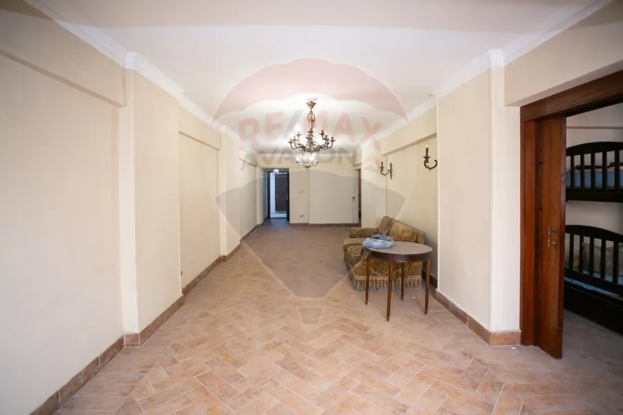 شقة للبيع 148 م سموحة (كومباوند البروج)