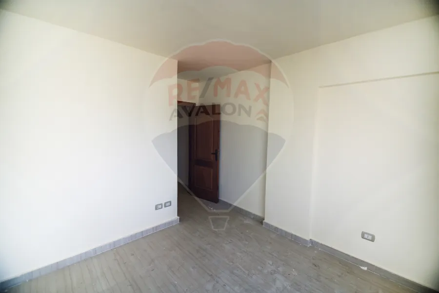 شقة دوبلكس للبيع (سيدي كرير - ش السنترال) 135 م