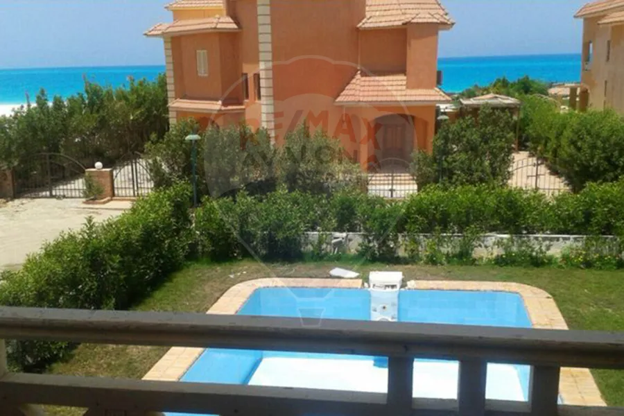 فيلا ستاند الون للبيع (مارينا جاردنز) 1,000 م