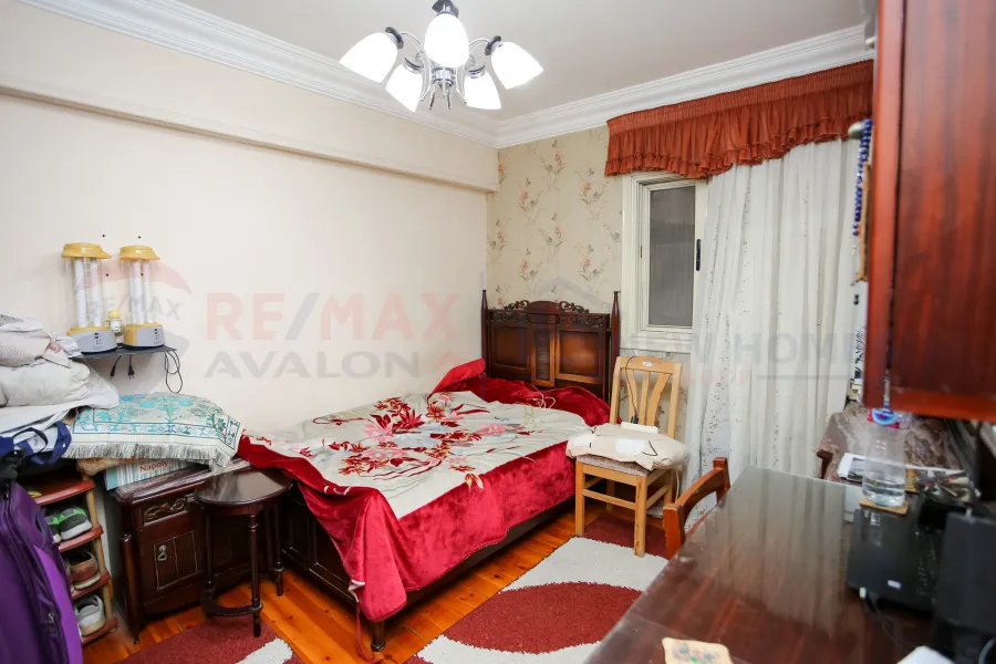 Apartment for sale 170 m Kafr Abdo (Sakina Bint Al Hussein St.)