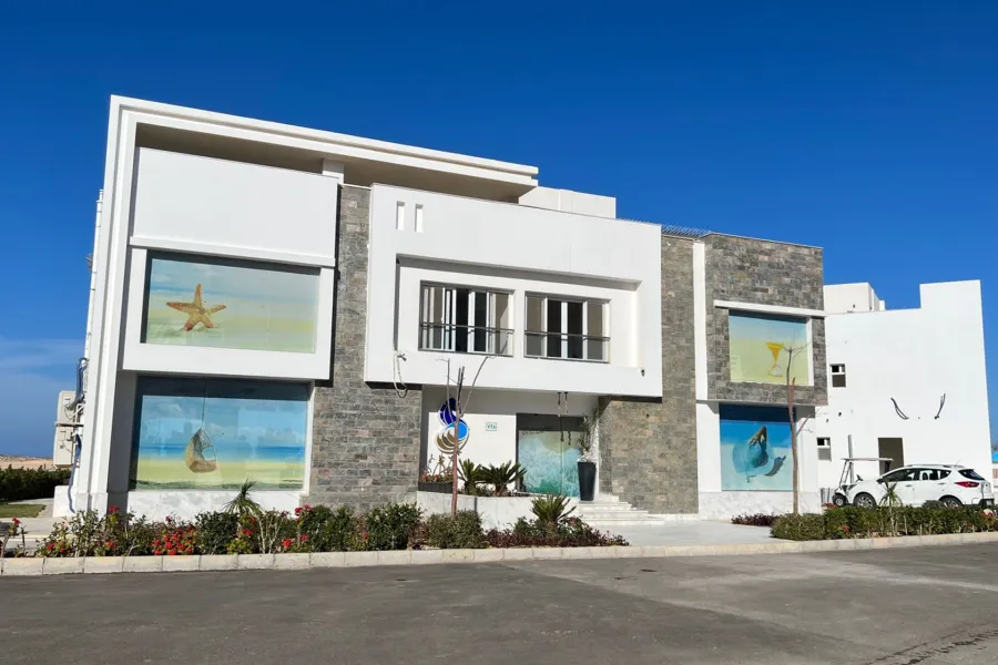 شاليه أرضي بجاردن للبيع (سي فيو) 120 م