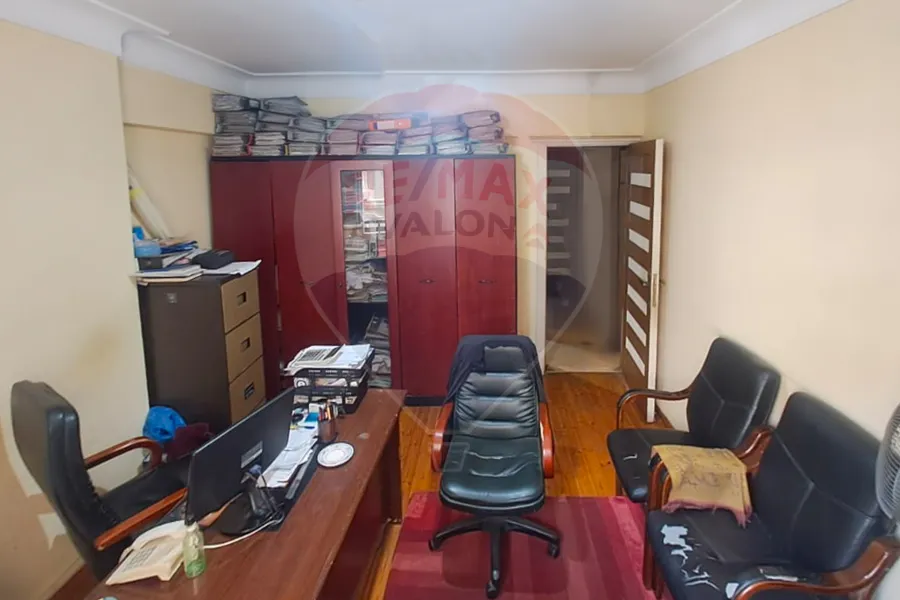 شقة للبيع 200 م جليم (ش ابو قير)