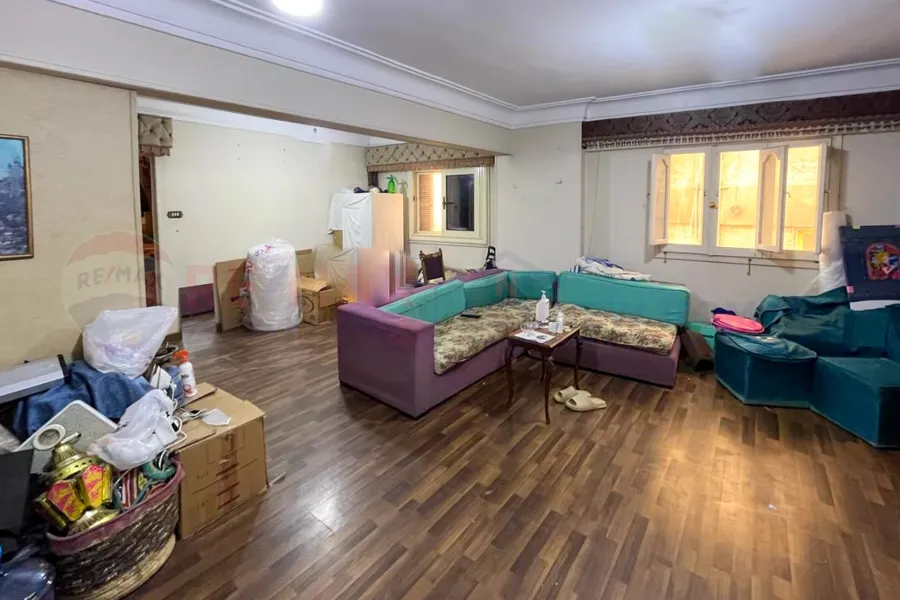 شقة للبيع 134 م سموحة ( تقسيم القضاة )