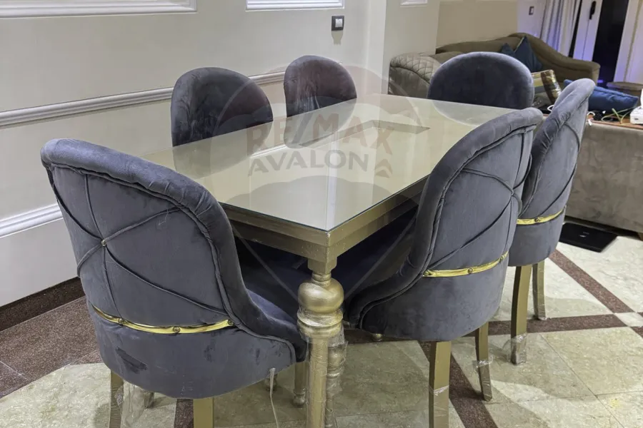 شقة للإيجار المفروش 165 م سموحة (ش فوزي معاذ)