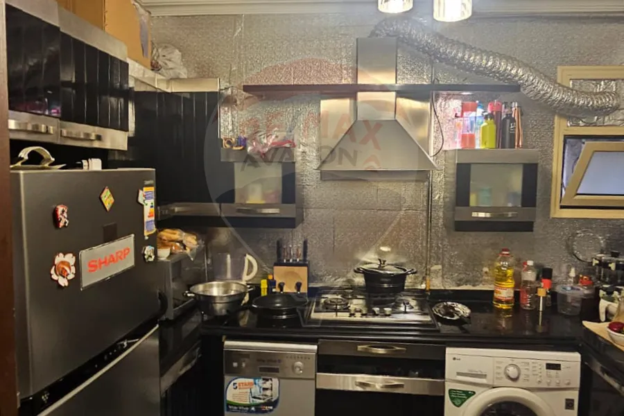 شقة للبيع 155 م رشدي (امام كبروسيز مول - عماره براند)