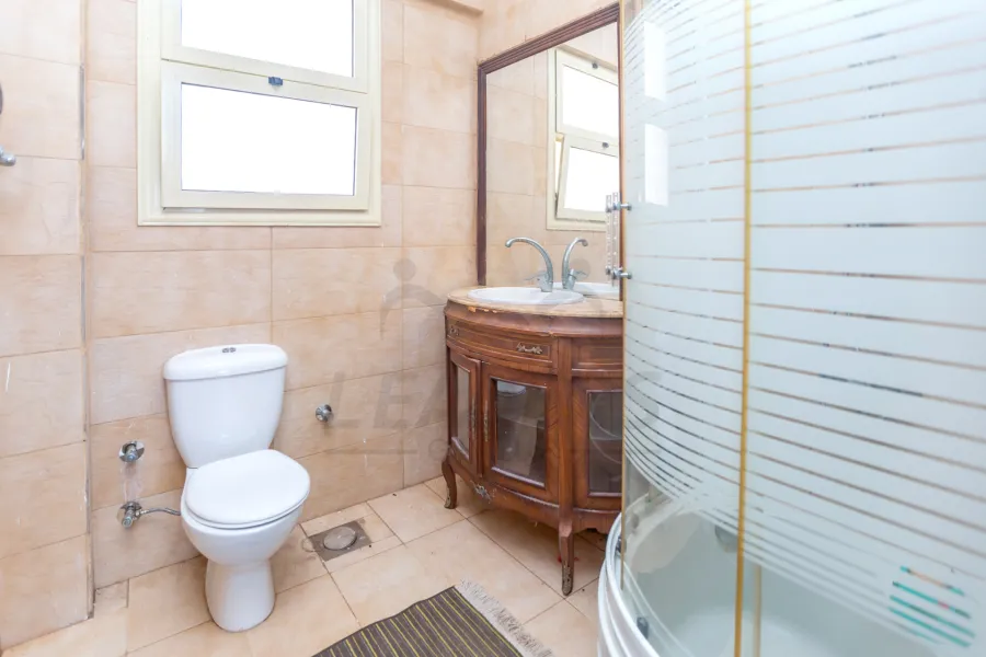 فيلا ستاند الون للايجار المفروش 1,150 م (قرية فيردنيا - الساحل)