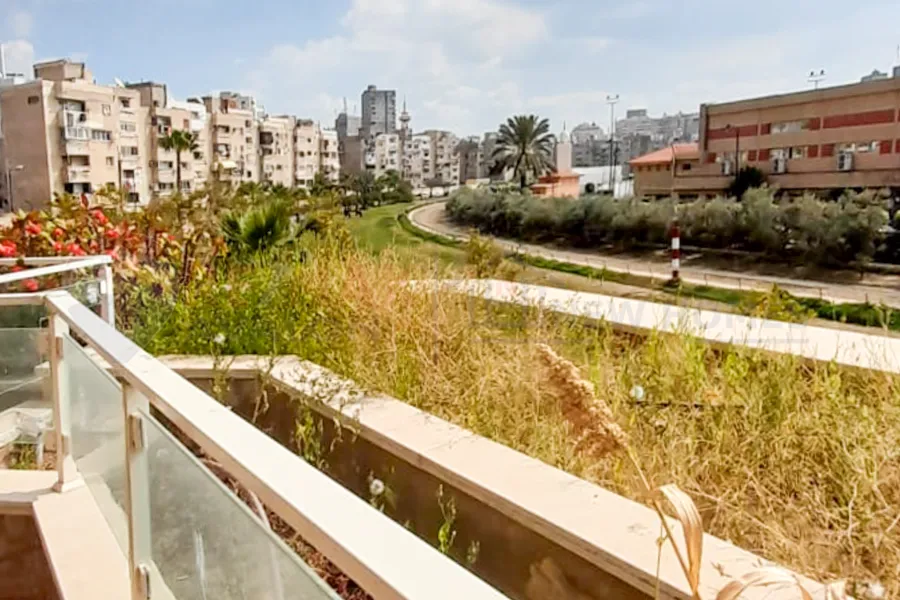 مقر اداري للايجار 345 م سموحة (ش النقل والهندسة)