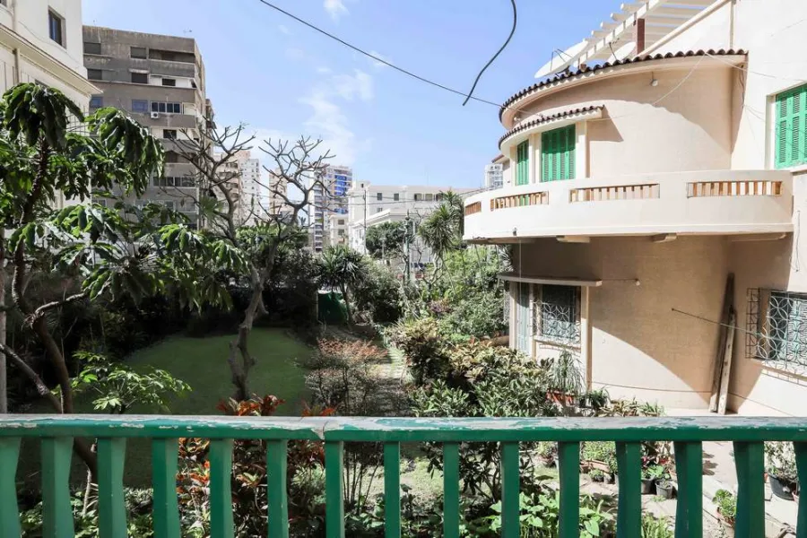 شقة للايجار250م الوزارة (ش الفتح)