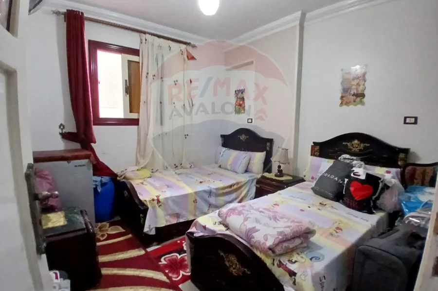 شقة للبيع 160 م المنتزة (ش الملك حفني)