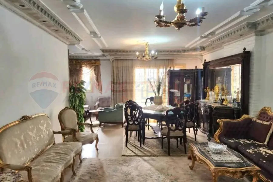 شقة للبيع 175 م جليم (خطوات من ش ابو قير)