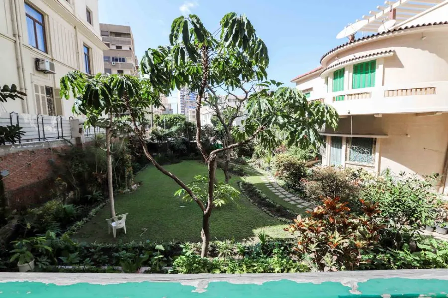 شقة للايجار250م الوزارة (ش الفتح)